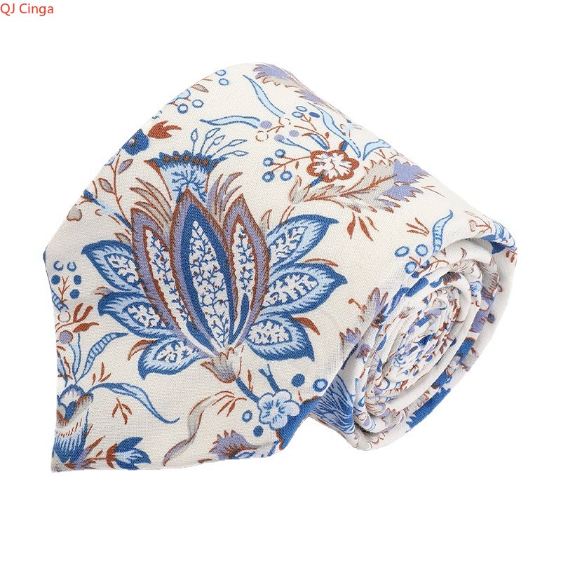 Elegante Krawatte mit Blumenmu – Men'S Accessories Essentials Bewertung und Preis